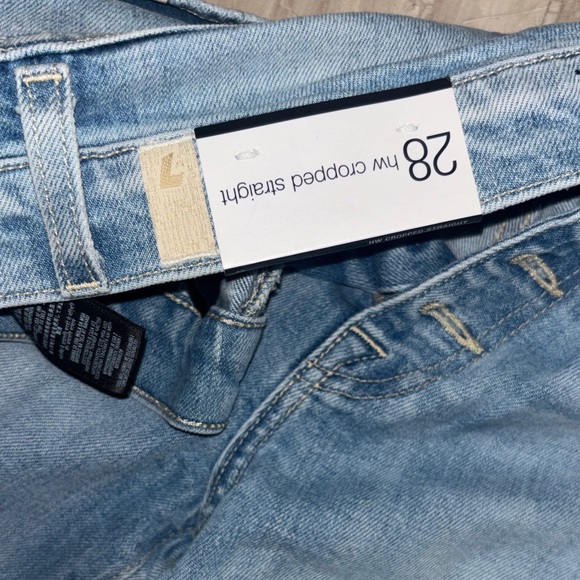 7 For All Mankind Light Blue Cropped Jeans - Picture 2 of 6